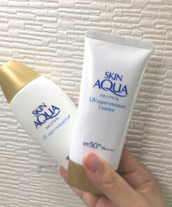 Kem chống nắng Rohto Skin Aqua UV Super Moisture Essense SPF 50+/PA++++