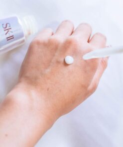 Serum làm trắng da SK-II Genoptics Aura Essence 30/50ml Nhật Bản Serum làm trắng da SK-II Genoptics Aura Essence 30/50ml Nhật Bản - Yêu Hàng Ngoại