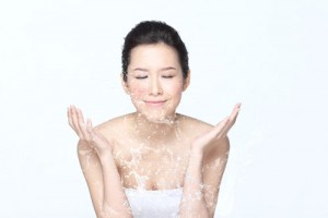 Cách chọn mỹ phẩm lý tưởng cho da dầu - Yêu Hàng Ngoại