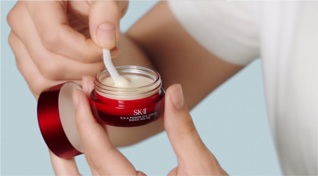 Kem mắt SK-II R.N.A Power Eye Cream Radical New Age 15g Kem mắt SK-II R.N.A Power Eye Cream Radical New Age 15g - Yêu Hàng Ngoại