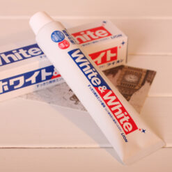 Kem đánh răng White & White Lion Nhật Bản