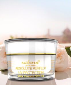 Kem hỗ trợ nám trắng da Sakura Absolute Perfect UV Sakura Protection Day Cream ban ngày