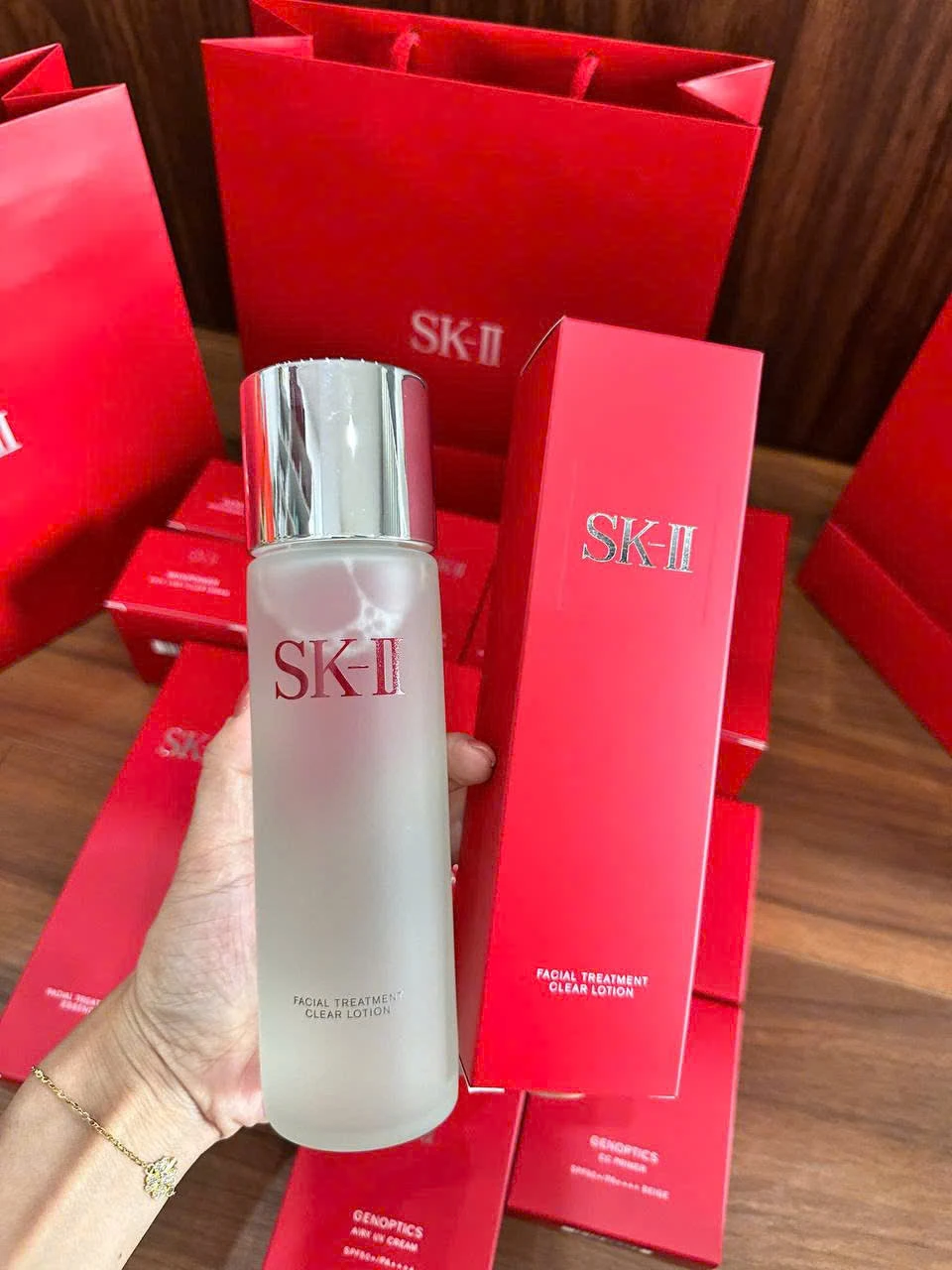 Nước hoa hồng SK-II Facial Treatment Clear Lotion Nhật Bản Nước hoa hồng SK-II Facial Treatment Clear Lotion Nhật Bản - Ảnh 6
