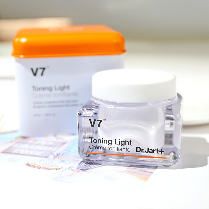 Kem dưỡng trắng tái tạo da Dr.Jart+ V7 Toning Light Hàn Quốc Kem dưỡng trắng tái tạo da Dr.Jart+ V7 Toning Light Hàn Quốc - Yêu Hàng Ngoại