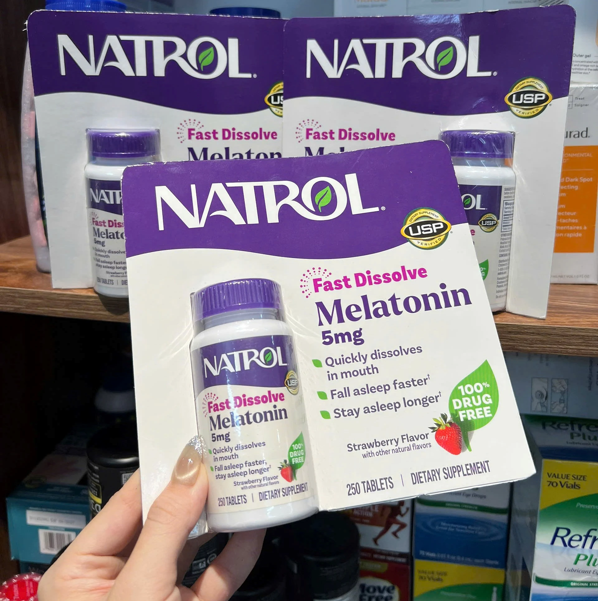 Viên Ngậm Hỗ Trợ Giấc Ngủ Natrol Melatonin 5mg Fast Dissolve – Hộp 250 Viên (Mỹ) Viên Ngậm Hỗ Trợ Giấc Ngủ Natrol Melatonin 5mg Fast Dissolve – Hộp 250 Viên (Mỹ) - Yêu Hàng Ngoại