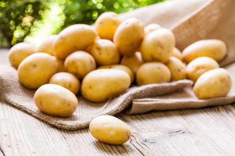 Huyết áp cao nên ăn gì để hạ? Chế độ ăn uống cho người bị cao huyết áp Huyết áp cao nên ăn gì để hạ? Chế độ ăn uống cho người bị cao huyết áp - Yêu Hàng Ngoại
