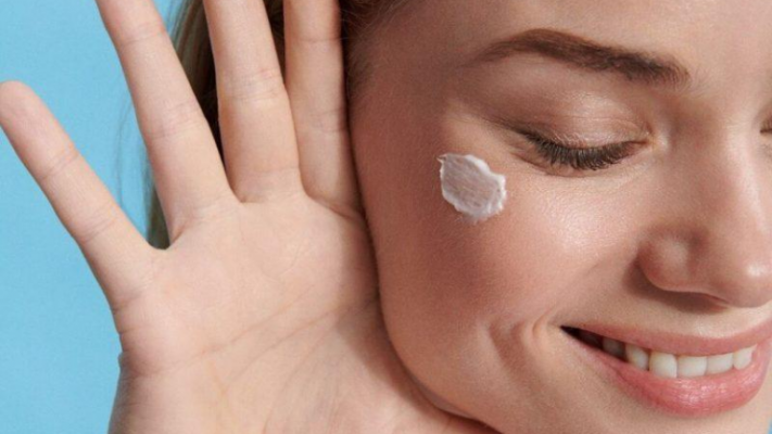 Hướng dẫn các bước chăm sóc da mặt hằng ngày đúng cách Hướng dẫn các bước chăm sóc da mặt hằng ngày đúng cách - Yêu Hàng Ngoại