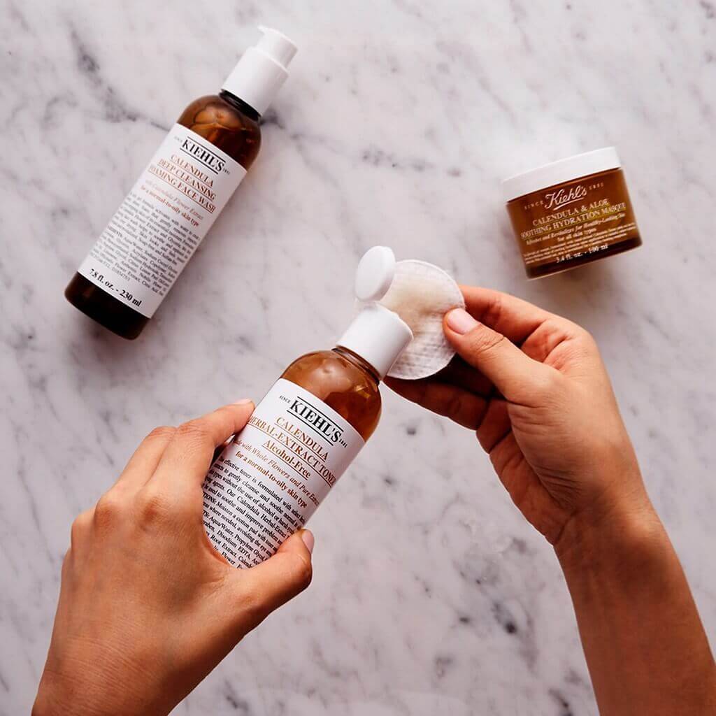 Nước hoa hồng hoa cúc Kiehl's Calendula Herbal Extract Toner Alcohol – Free Nước hoa hồng hoa cúc Kiehl's Calendula Herbal Extract Toner Alcohol – Free - Yêu Hàng Ngoại