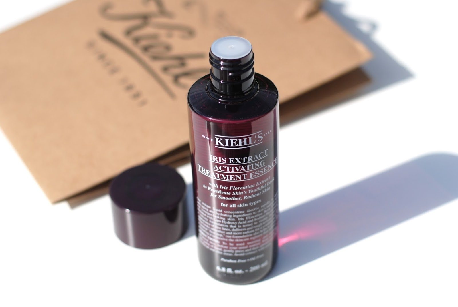 Nước thần chống lão hoá Kiehl's Iris Extract Activating Treatment Essence Nước thần chống lão hoá Kiehl's Iris Extract Activating Treatment Essence - Yêu Hàng Ngoại