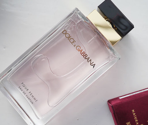 Nước hoa Dolce & Gabbana Pour Femme EDP Nước hoa Dolce & Gabbana Pour Femme EDP - Yêu Hàng Ngoại