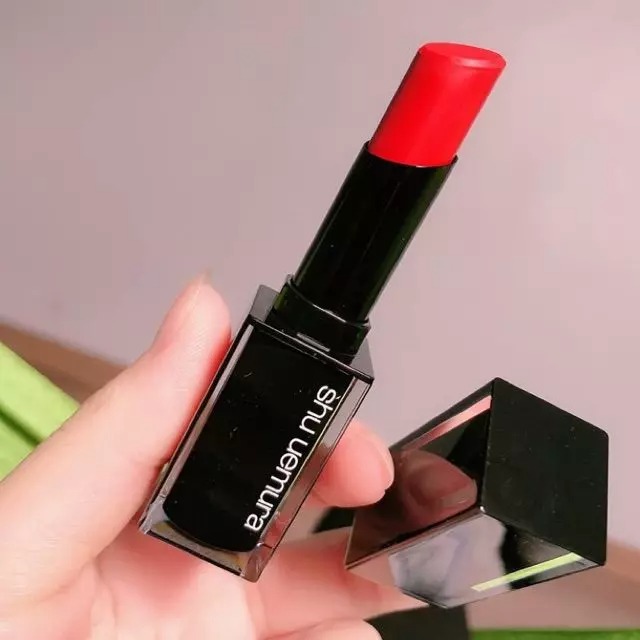 Son Shu Uemura màu 570 màu đỏ cam Son Shu Uemura màu 570 màu đỏ cam - Yêu Hàng Ngoại