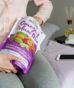 Hạt sấy khô tổng hợp Nature's Garden Omega-3 Deluxe Mix Hạt sấy khô tổng hợp Nature's Garden Omega-3 Deluxe Mix - Yêu Hàng Ngoại