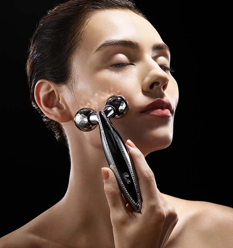Cây lăn Massage cho mặt Refa Crystal Carat Face Nhật Bản Cây lăn Massage cho mặt Refa Crystal Carat Face Nhật Bản - Yêu Hàng Ngoại