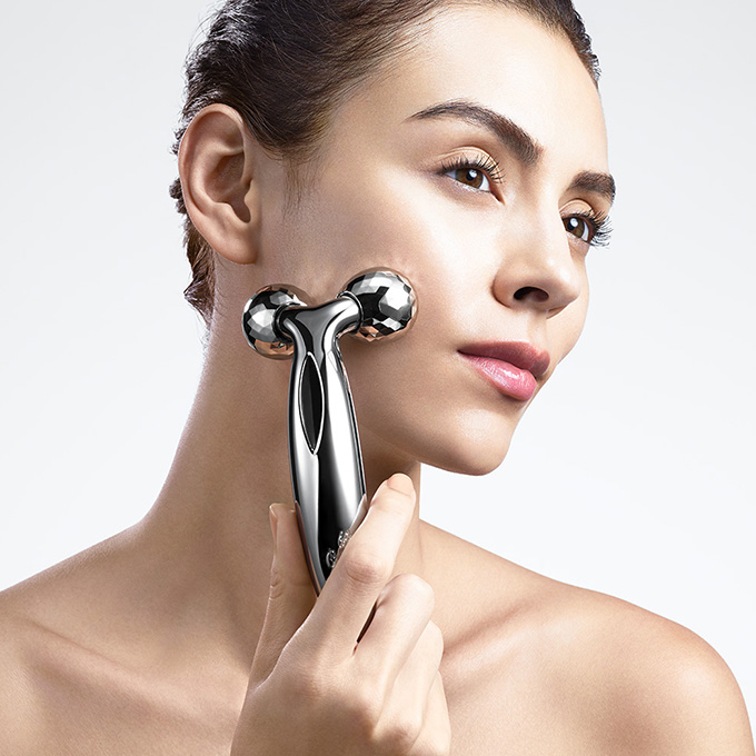 Cây lăn Massage Refa Carat Face Salon Model mặt và body Nhật Bản Cây lăn Massage Refa Carat Face Salon Model mặt và body Nhật Bản - Yêu Hàng Ngoại