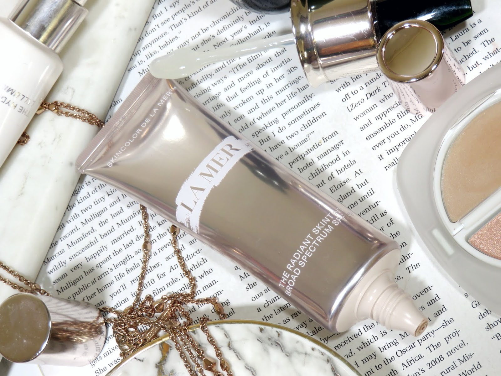 Kem nền La Mer The Radiant SkinTint SPF30 Kem nền La Mer The Radiant SkinTint SPF30 - Yêu Hàng Ngoại