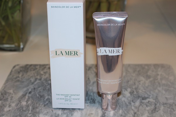 Kem nền La Mer The Radiant SkinTint SPF30 Kem nền La Mer The Radiant SkinTint SPF30 - Yêu Hàng Ngoại