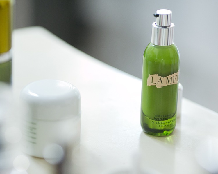 Tinh chất dưỡng trắng da La Mer The Revitalizing Hydrating Serum Tinh chất dưỡng trắng da La Mer The Revitalizing Hydrating Serum - Yêu Hàng Ngoại