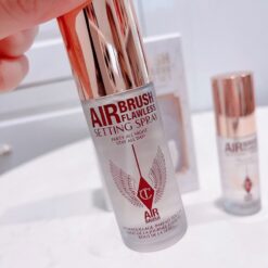 Alternative view of Xịt khóa nền Make Up Charlotte Tilbury Air Brush Flawless Setting Spray