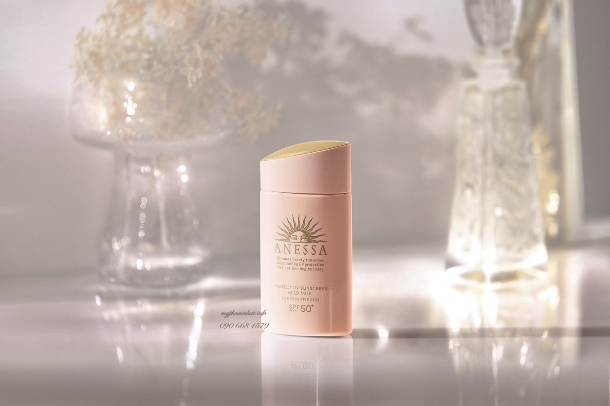 Kem chống nắng Anessa Perfect UV Sunscreen Mild Milk SPF50+/PA++++ Kem chống nắng Anessa Perfect UV Sunscreen Mild Milk SPF50+/PA++++ - Yêu Hàng Ngoại