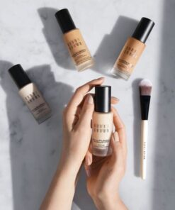 Kem nền Bobbi Brown Skin Long Wear Weightless Foundation SPF15/PA++ Kem nền Bobbi Brown Skin Long Wear Weightless Foundation SPF15/PA++ - Yêu Hàng Ngoại