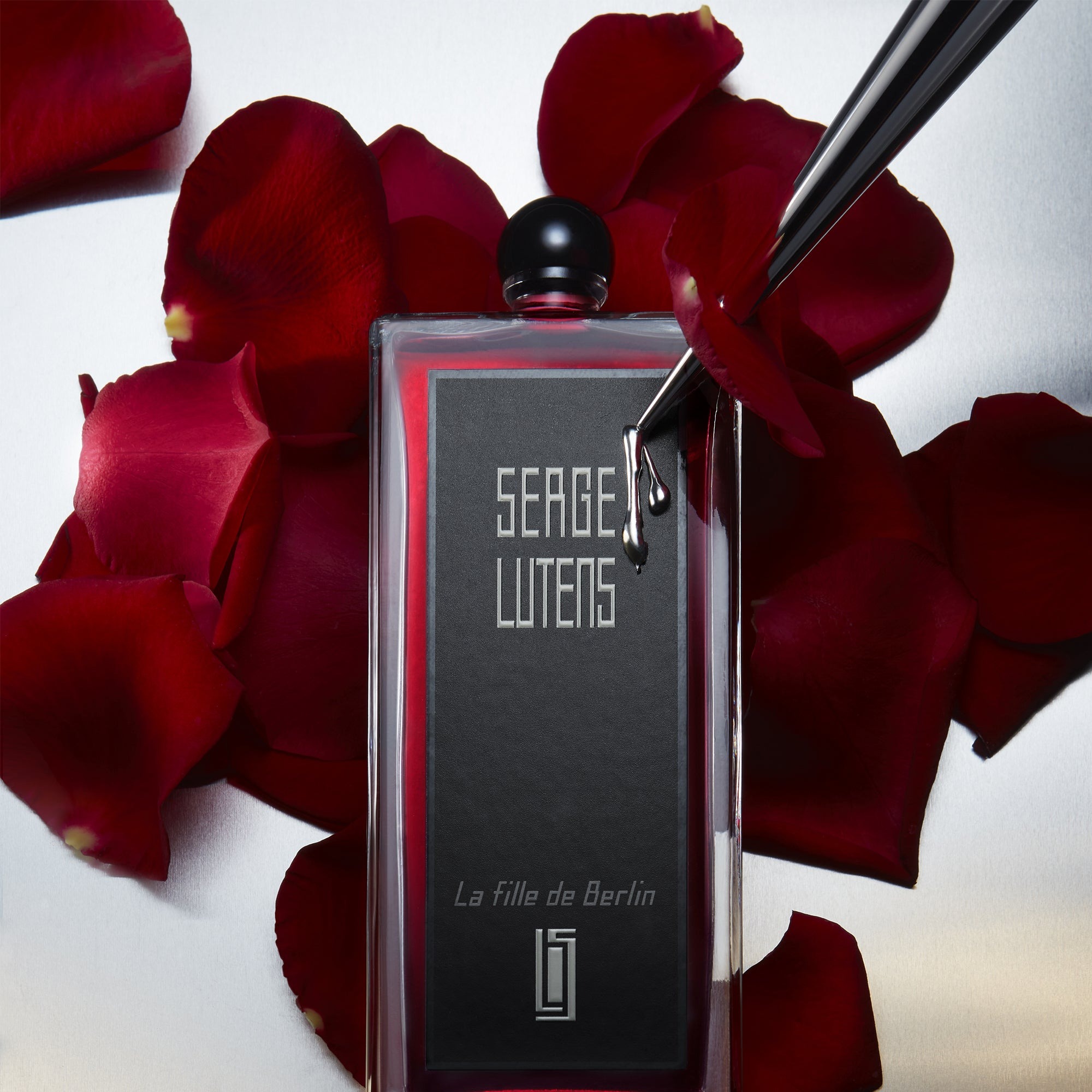 Nước hoa Serge Lutens La Fille de Berlin EDP Nước hoa Serge Lutens La Fille de Berlin EDP - Yêu Hàng Ngoại