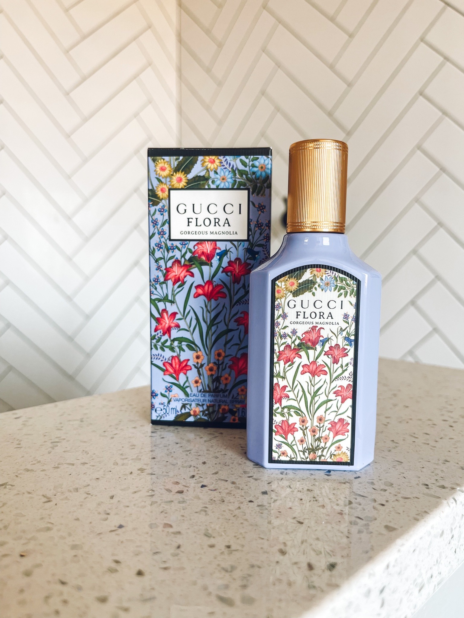 Nước hoa Gucci Flora Gorgeous Magnolia EDP Nước hoa Gucci Flora Gorgeous Magnolia EDP - Yêu Hàng Ngoại