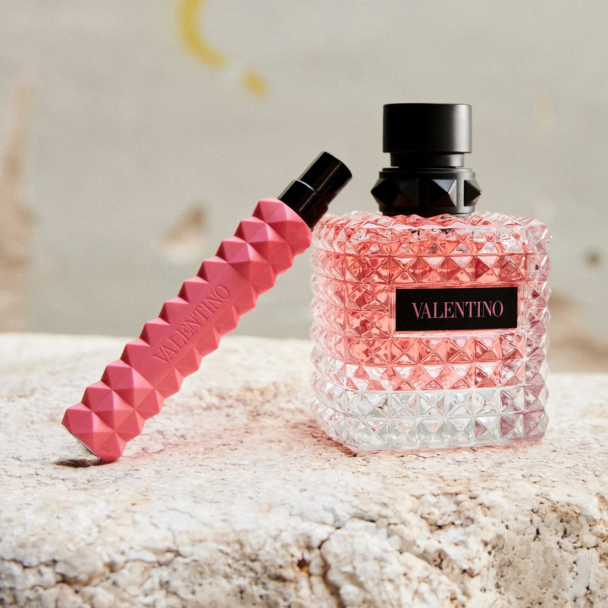 Nước hoa Valentino Donna Born In Roma EDP Nước hoa Valentino Donna Born In Roma EDP - Yêu Hàng Ngoại