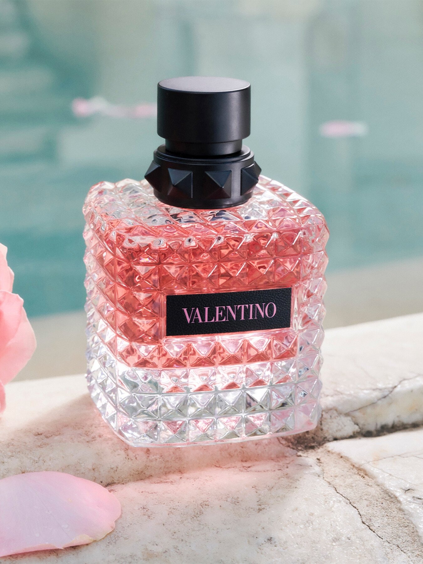 Nước hoa Valentino Donna Born In Roma EDP Nước hoa Valentino Donna Born In Roma EDP - Yêu Hàng Ngoại