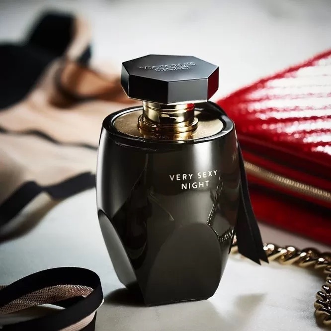 Nước hoa Victoria's Secret Very Sexy Night EDP Nước hoa Victoria's Secret Very Sexy Night EDP - Yêu Hàng Ngoại