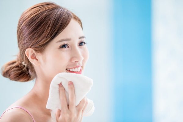 5 điều cần làm trước khi rửa mặt để làm sạch da hiệu quả - Yêu Hàng Ngoại