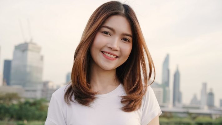 6 mẹo sẽ giúp bạn trông trẻ hơn tuổi thật - Yêu Hàng Ngoại