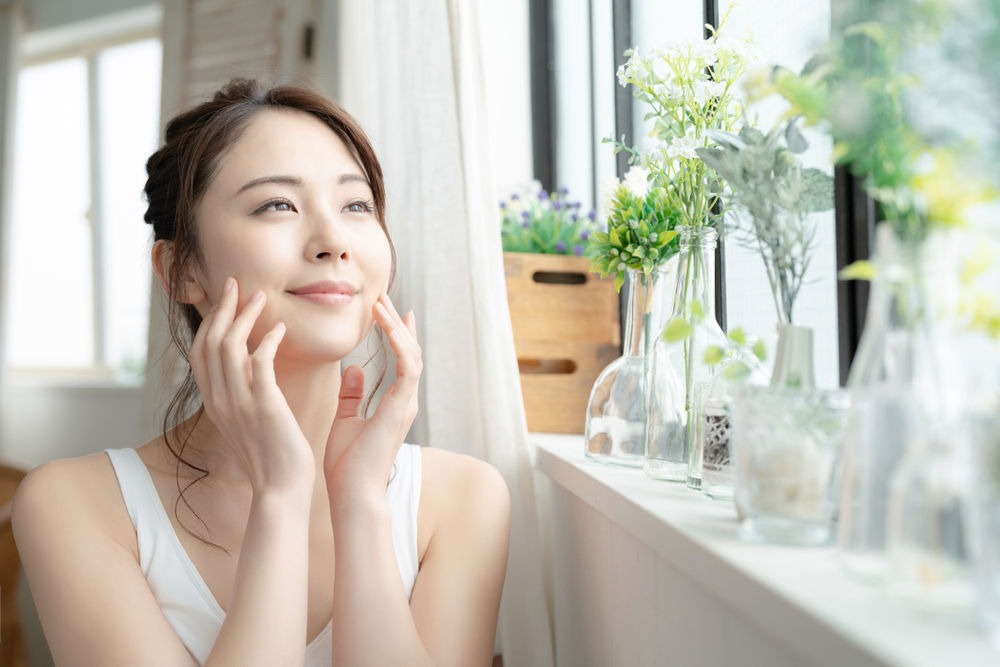 6 mẹo sẽ giúp bạn trông trẻ hơn tuổi thật 6 mẹo sẽ giúp bạn trông trẻ hơn tuổi thật - Yêu Hàng Ngoại