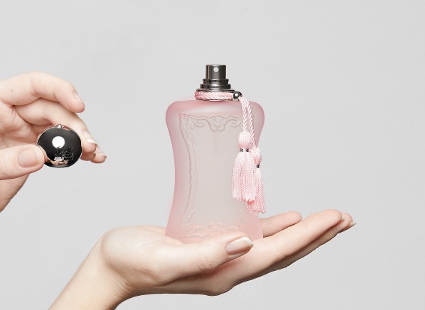 Nước hoa Parfums De Marly Delina La Rosee Royal Essence EDP Nước hoa Parfums De Marly Delina La Rosee Royal Essence EDP - Yêu Hàng Ngoại