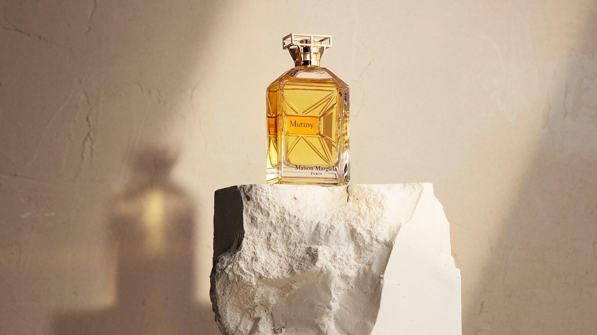 Nước hoa Maison Martin Margiela Mutiny EDP Nước hoa Maison Martin Margiela Mutiny EDP - Yêu Hàng Ngoại