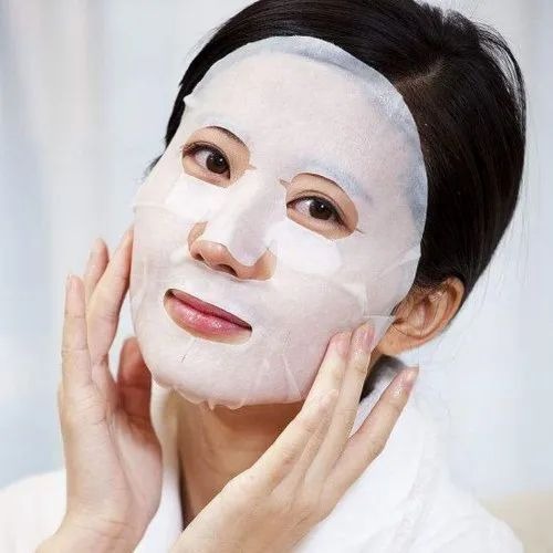 Cách chọn mặt nạ dưỡng da phù hợp với từng loại da Cách chọn mặt nạ dưỡng da phù hợp với từng loại da - Yêu Hàng Ngoại