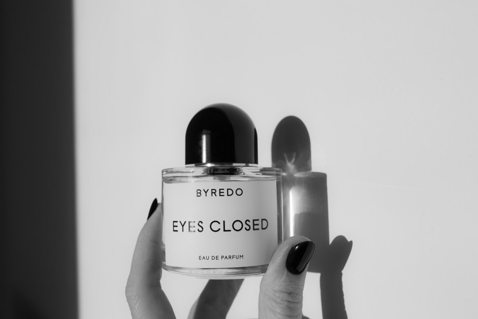 Nước hoa Byredo Eyes Closed EDP Nước hoa Byredo Eyes Closed EDP - Yêu Hàng Ngoại