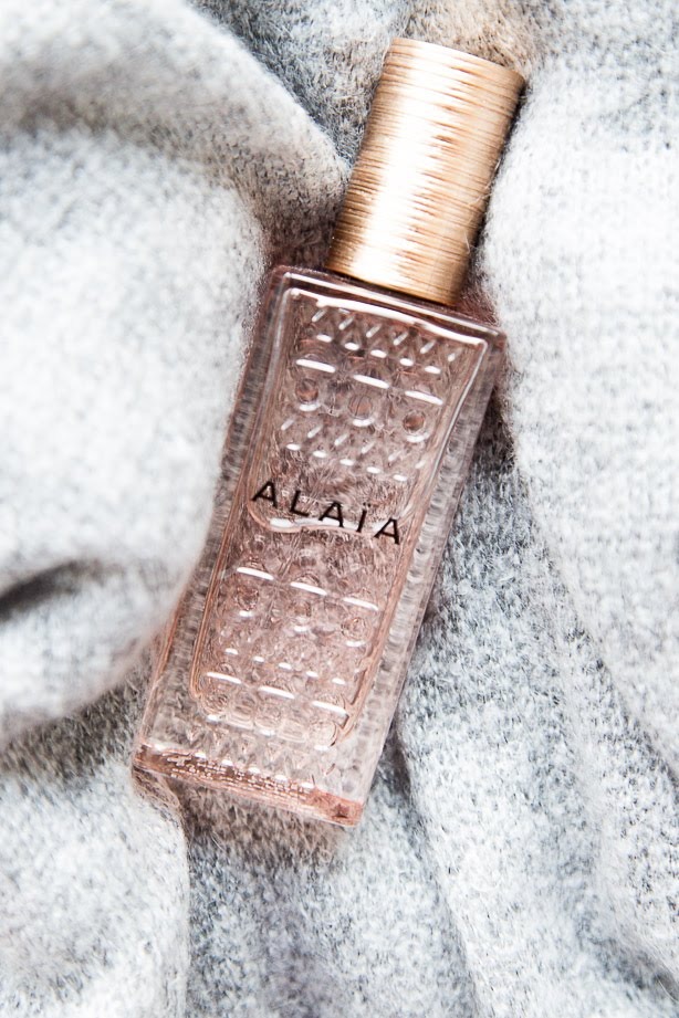 Nước hoa Alaia Paris Nude EDP Nước hoa Alaia Paris Nude EDP - Yêu Hàng Ngoại