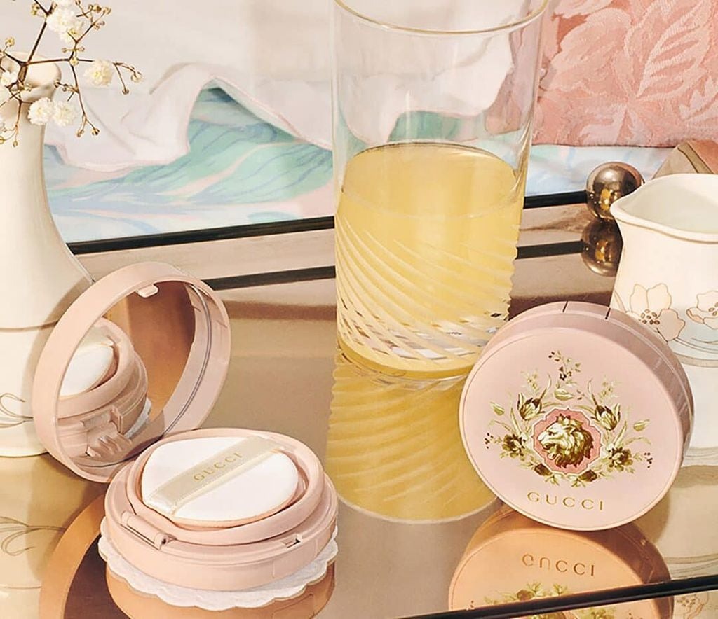 Phấn nước Gucci Beauty Cushion De Beaute Foundation SPF22/PA++ Phấn nước Gucci Beauty Cushion De Beaute Foundation SPF22/PA++ - Yêu Hàng Ngoại