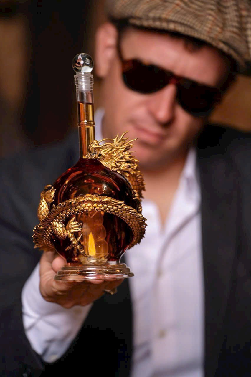 Rượu con Rồng NOBBLE Cognac Hors d’Age 2024 - Tết Giáp Thìn Rượu con Rồng NOBBLE Cognac Hors d’Age 2024 - Tết Giáp Thìn - Yêu Hàng Ngoại