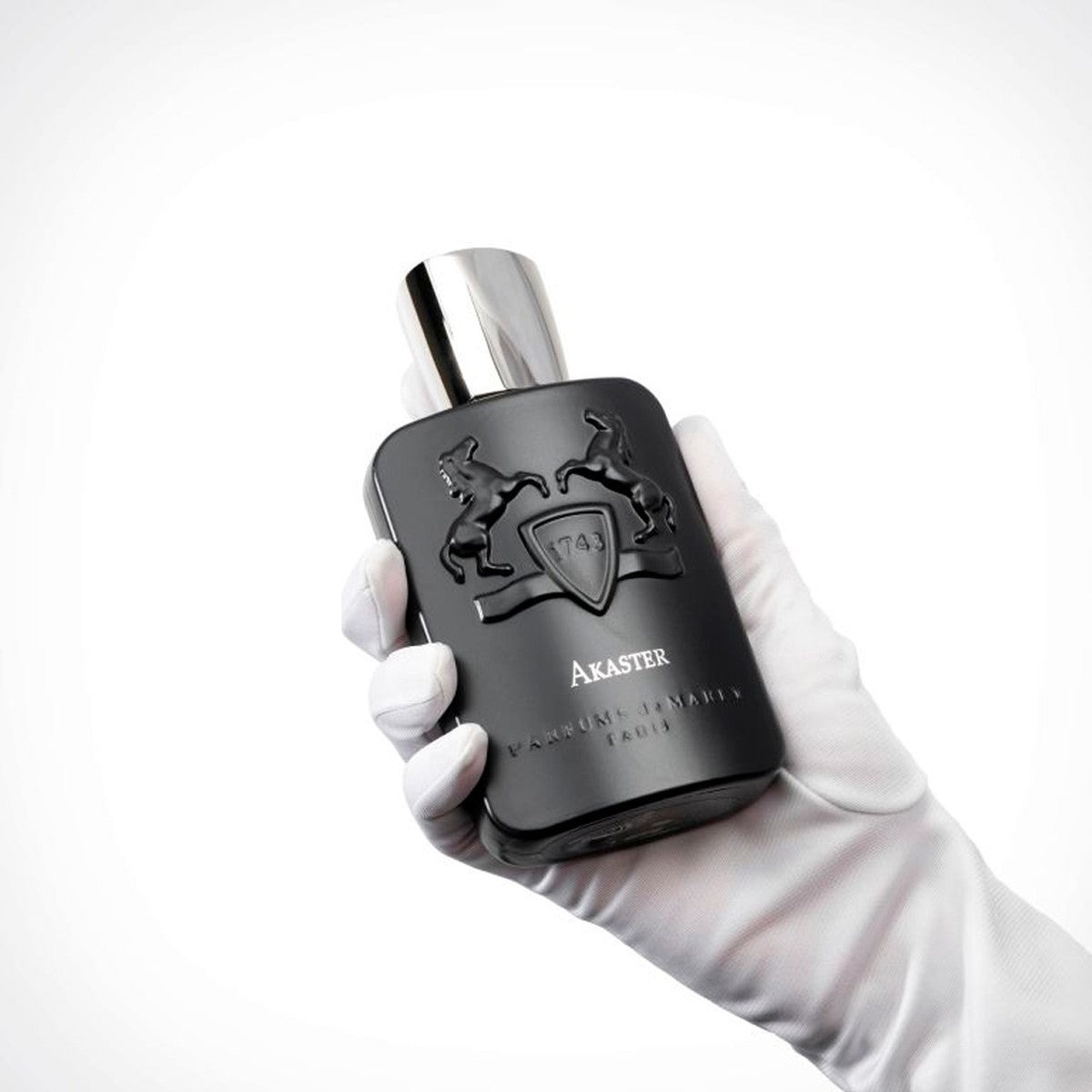 Nước hoa Parfums De Marly Akaster Royal Essence EDP Nước hoa Parfums De Marly Akaster Royal Essence EDP - Yêu Hàng Ngoại