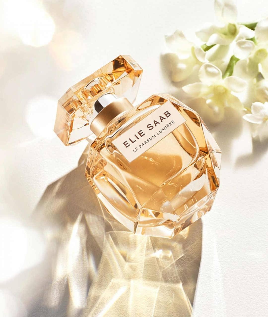 Nước hoa Elie Saab Le Parfum Lumiere EDP Nước hoa Elie Saab Le Parfum Lumiere EDP - Yêu Hàng Ngoại