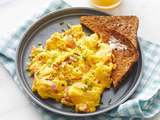 TOP 5 thực phẩm giàu protein giúp phụ nữ tuổi 50 giữ dáng - Yêu Hàng Ngoại