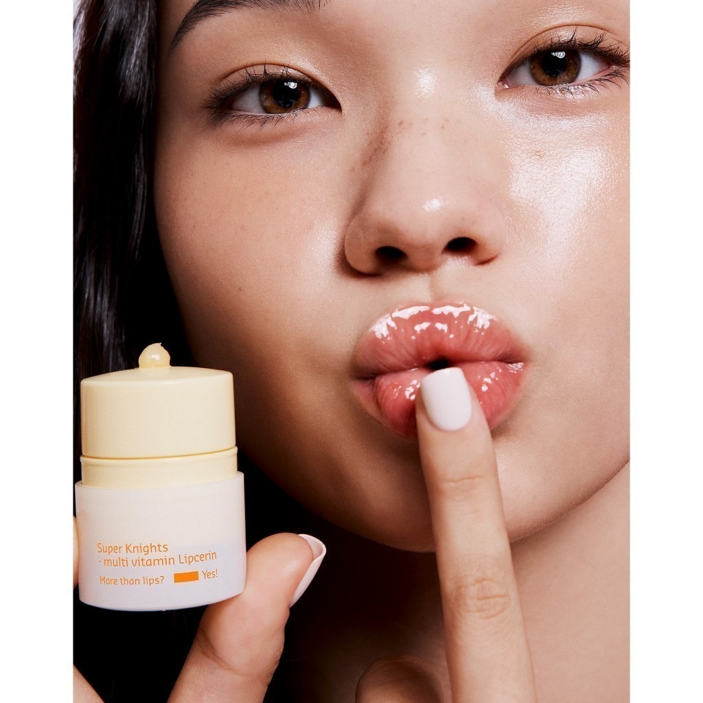 Dưỡng môi Belif Super Knights Multi Vitamin Lipcerin Dưỡng môi Belif Super Knights Multi Vitamin Lipcerin - Yêu Hàng Ngoại
