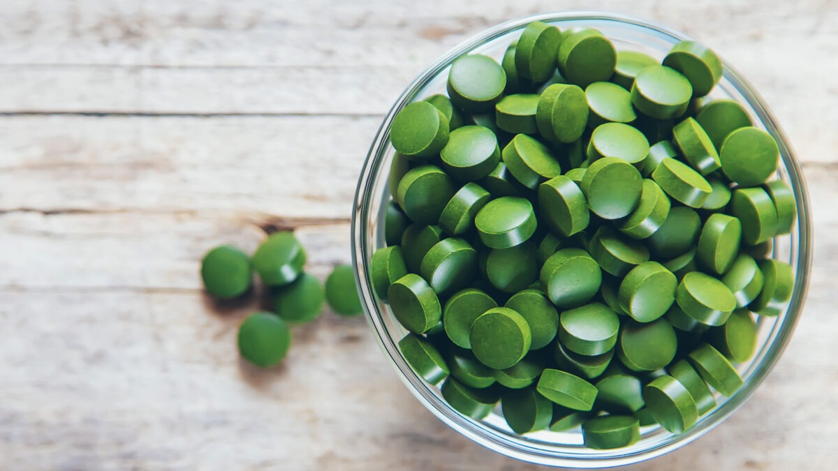 Tảo Lục Chlorella: Lợi Ích Sức Khỏe, Cách Dùng Và Lưu Ý An Toàn Tảo Lục Chlorella: Lợi Ích Sức Khỏe, Cách Dùng Và Lưu Ý An Toàn - Yêu Hàng Ngoại