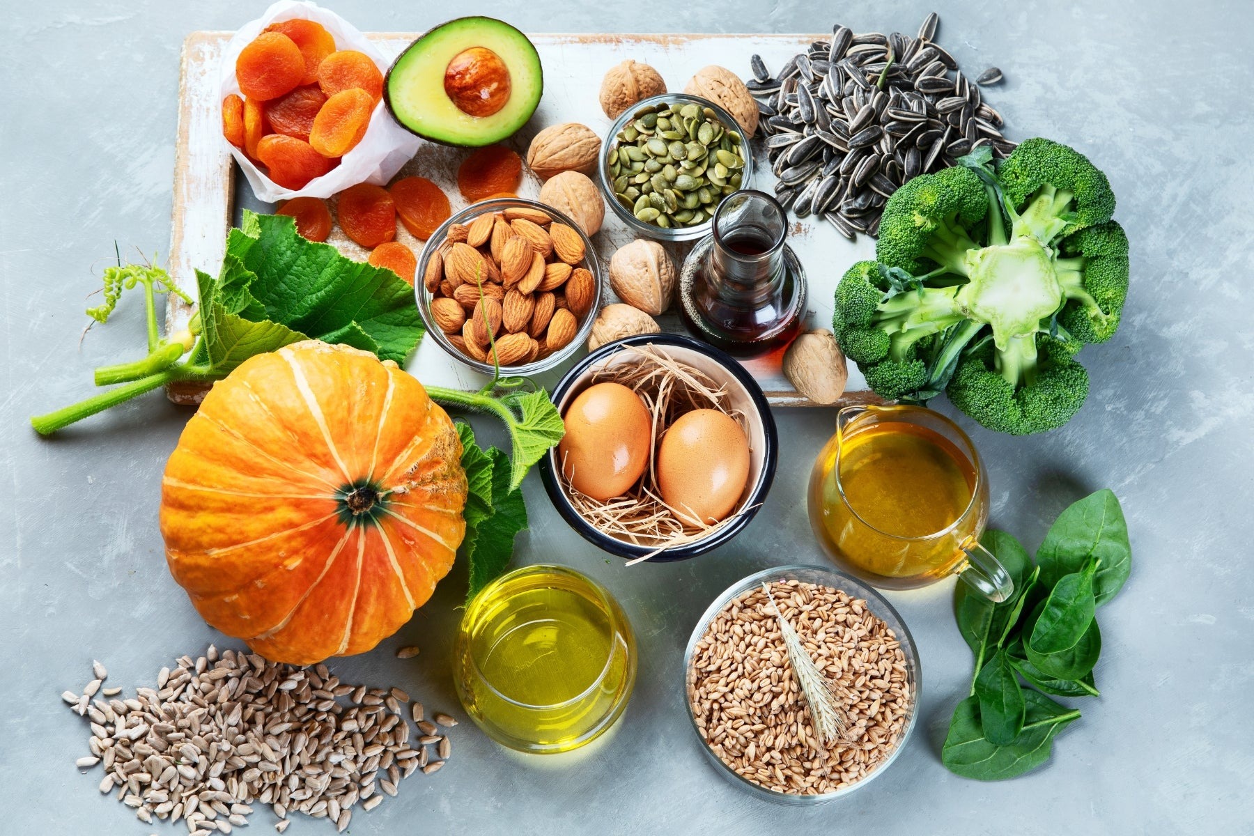 Vitamin E: Lợi Ích, Cách Bổ Sung, Tác Dụng Phụ và Những Điều Cần Biết Vitamin E: Lợi Ích, Cách Bổ Sung, Tác Dụng Phụ và Những Điều Cần Biết - Yêu Hàng Ngoại