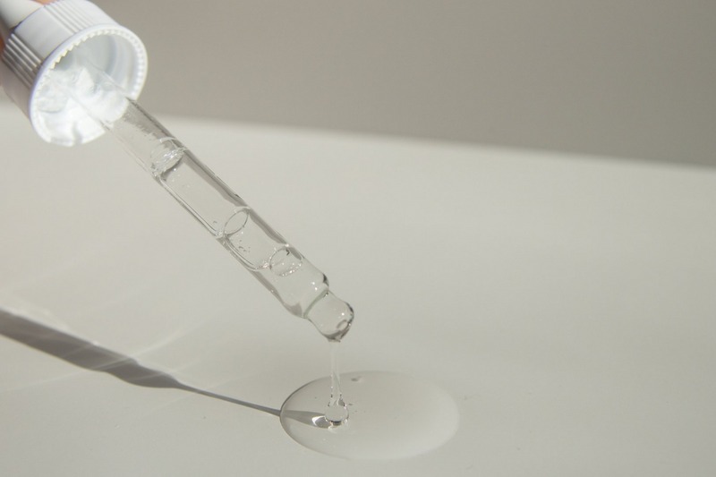 Axit Salicylic Là Gì? Lợi Ích, Cách Dùng Và Những Lưu Ý Khi Chăm Sóc Da Axit Salicylic Là Gì? Lợi Ích, Cách Dùng Và Những Lưu Ý Khi Chăm Sóc Da - Yêu Hàng Ngoại