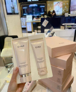 Set sữa rửa mặt OHUI Miracle Moisture Cleansing Foam Special 200ml+100ml