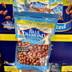 Hạnh nhân rang muối nhẹ Blue Diamond Almonds Lightly Salted (Low Sodium)