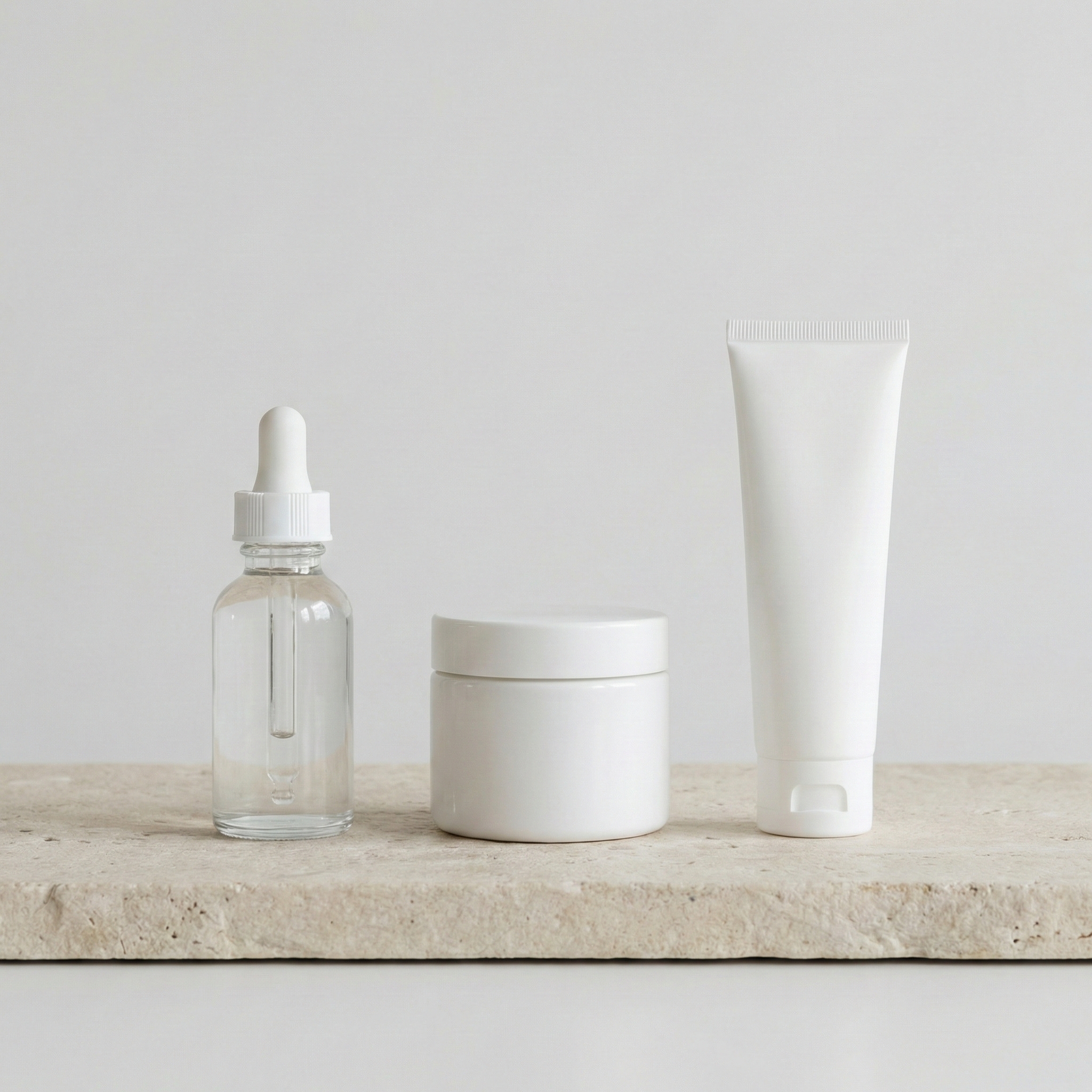 Layering skincare thế nào để không làm da nhạy cảm quá tải? Layering skincare thế nào để không làm da nhạy cảm quá tải? - Yêu Hàng Ngoại