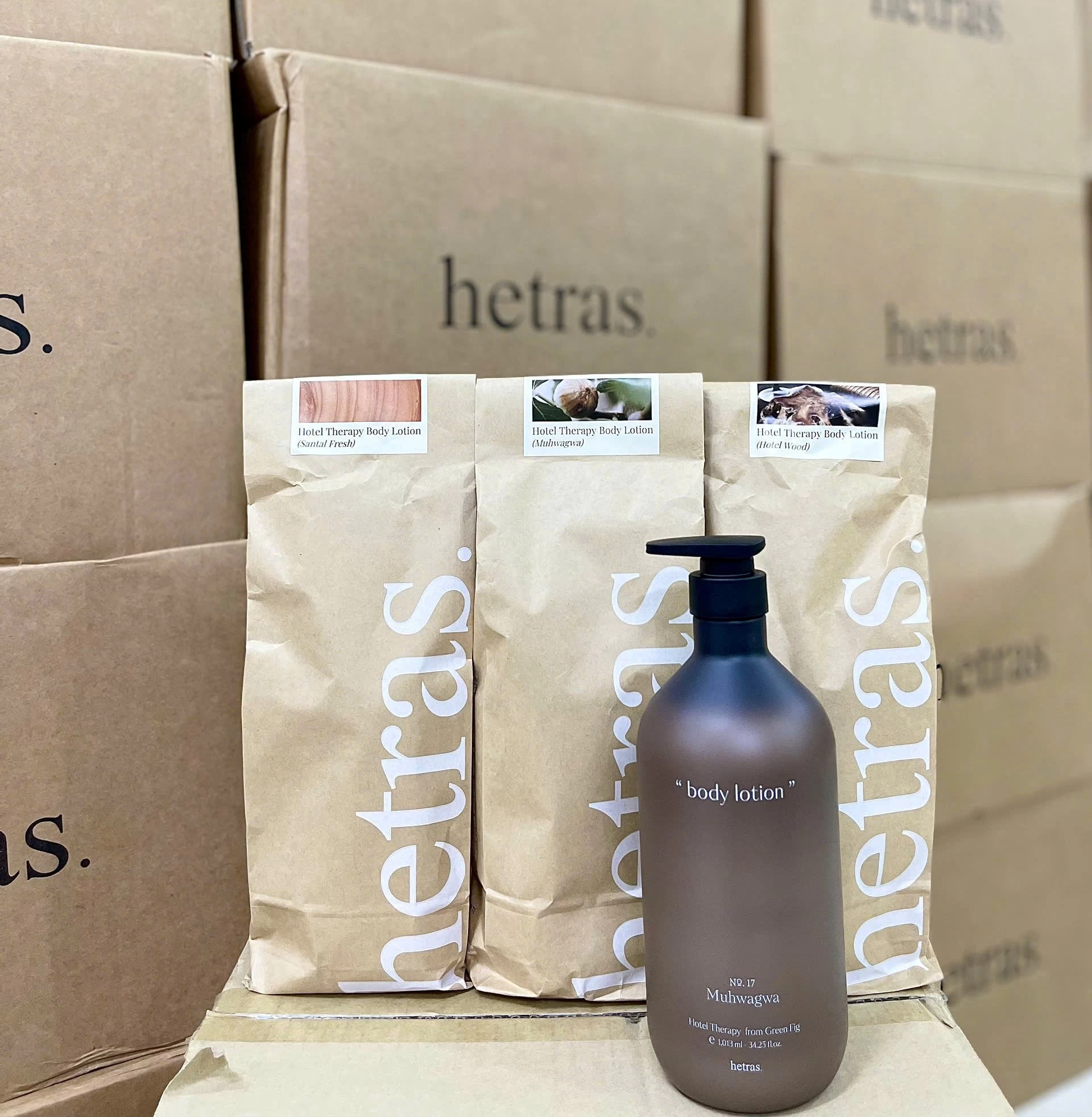 Sữa Dưỡng Thể Nước Hoa Hetras Hotel Therapy Body Lotion 1000ml Hàn Quốc Sữa Dưỡng Thể Nước Hoa Hetras Hotel Therapy Body Lotion 1000ml Hàn Quốc - Yêu Hàng Ngoại